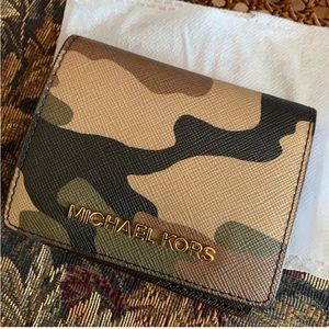 Michael Kors❤️Camouflage Rare Leather, Limited Edition🎁card/bills, small wallet